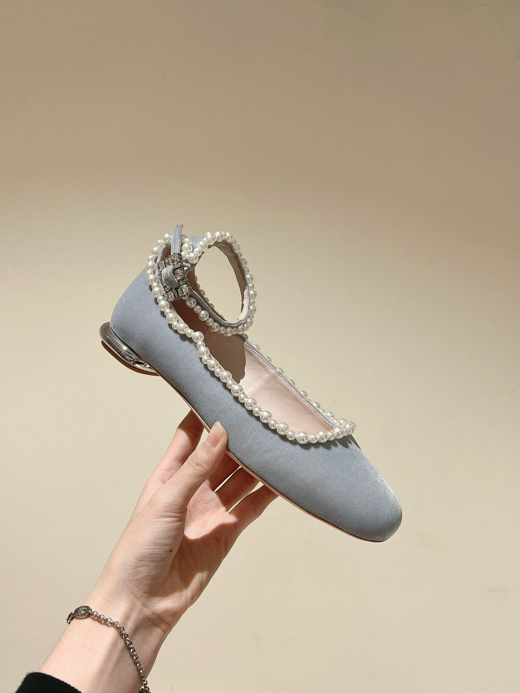 BALLERINAS MARY JANE IN GRAY SUEDE WITH PEARL TRIM