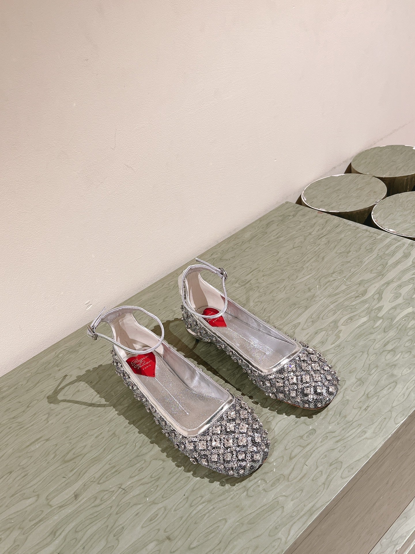 BALLERINAS IN SILVER FABRIC WITH CRYSTAL DETAILING