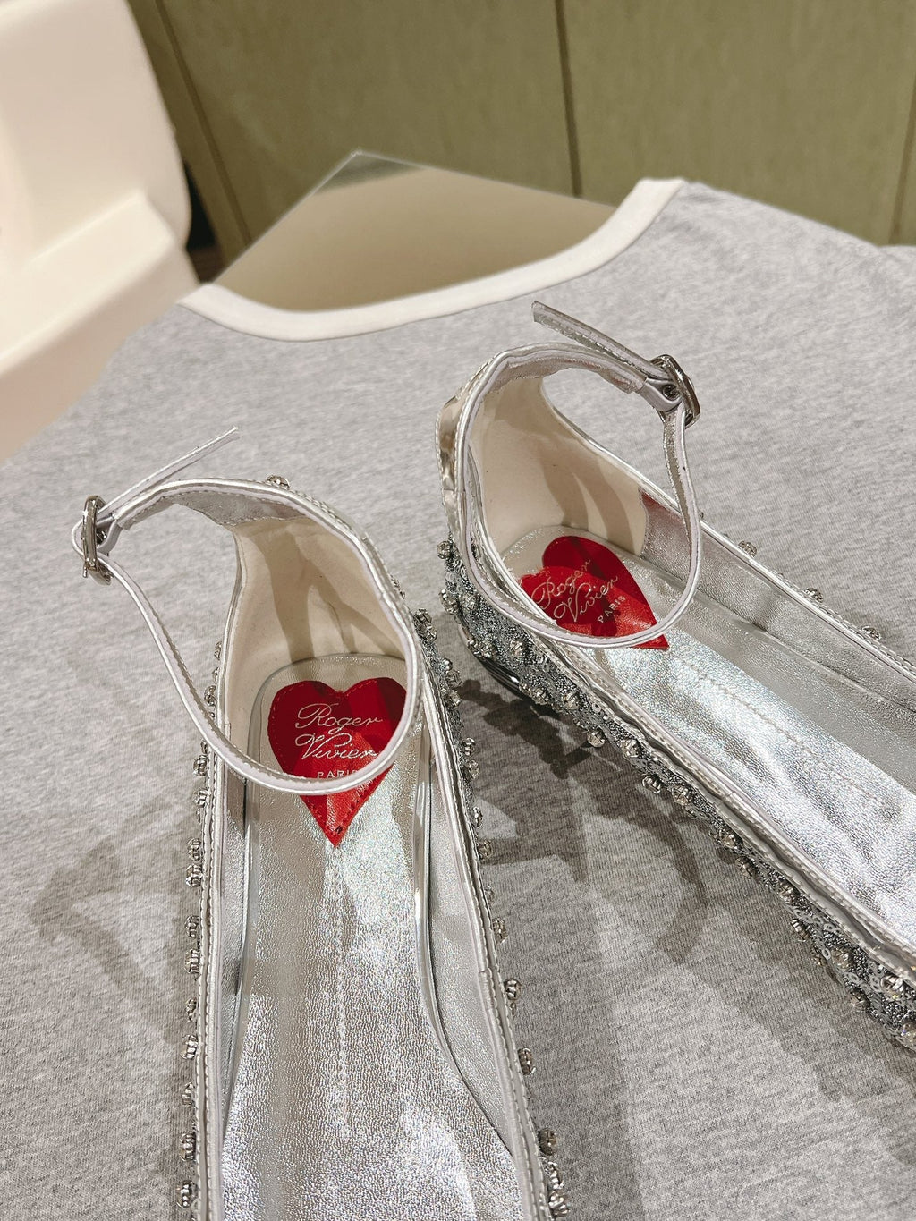 BALLERINAS IN SILVER FABRIC WITH CRYSTAL DETAILING