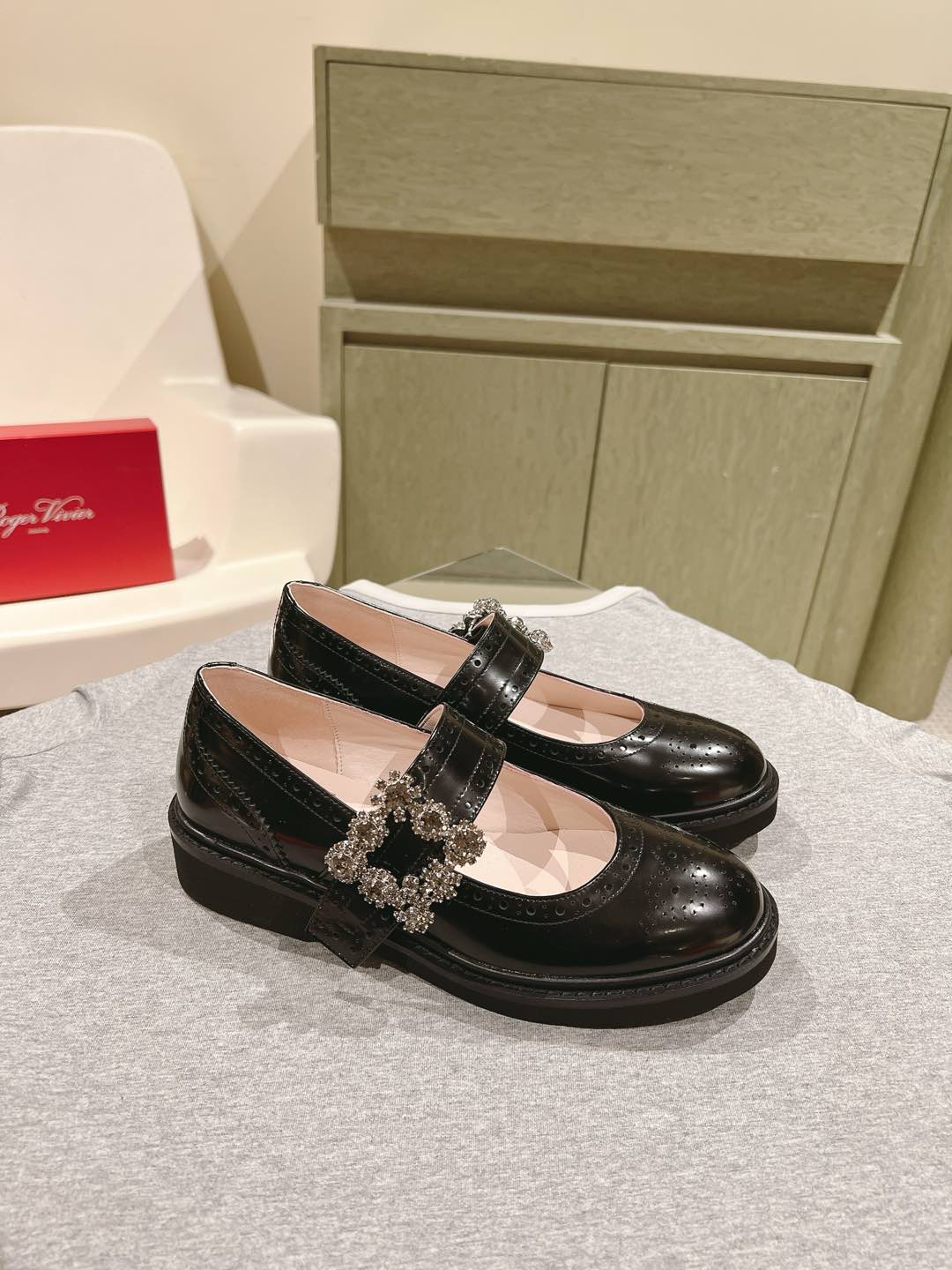 VIV' RANGERS MARY JANES IN BLACK CALFSKIN