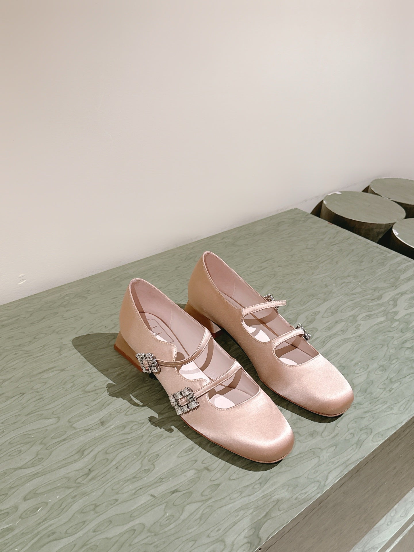 TRÈS VIVIER MARY JANE DOUBLE-STRAP IN NUDE SILK