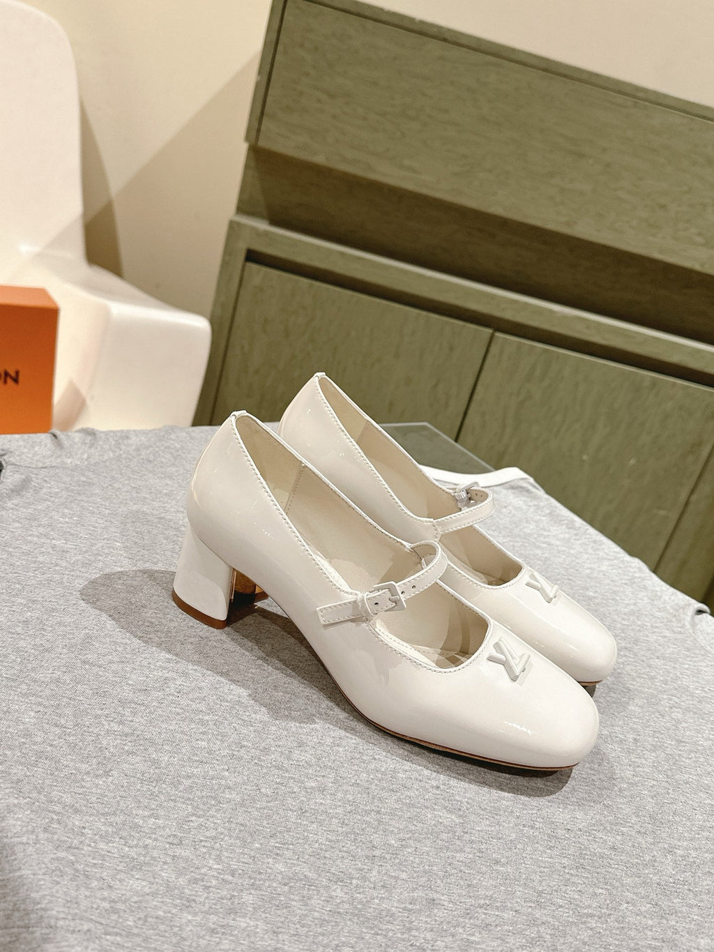 SWING HIGH MARY JANE 55 MM IN WHITE PATENT CALFSKIN