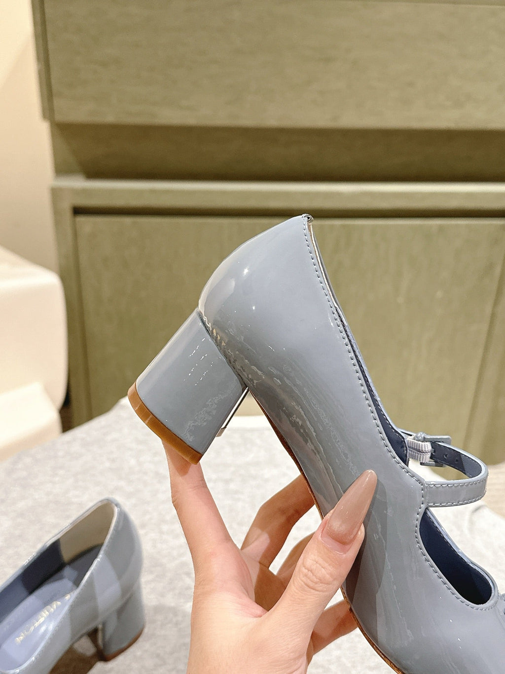 SWING HIGH MARY JANE 55 MM IN ICE BLUE PATENT CALFSKIN