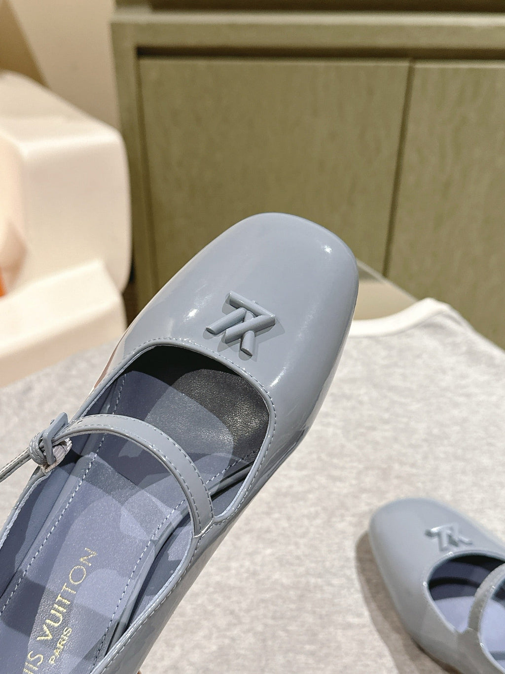 SWING HIGH MARY JANE 55 MM IN ICE BLUE PATENT CALFSKIN