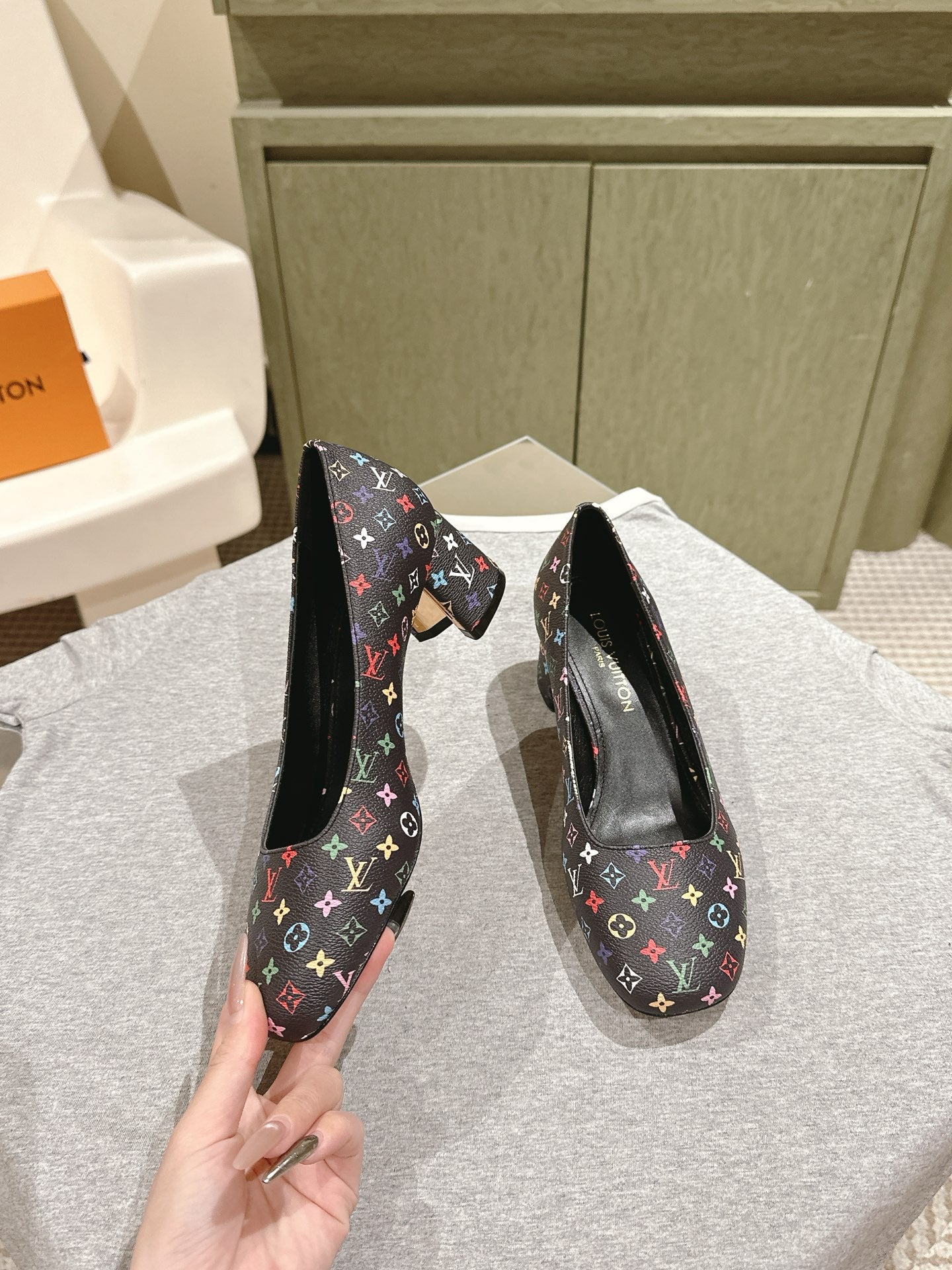 SWING HIGH PUMP 55 MM IN BLACK MONOGRAM CALFSKIN