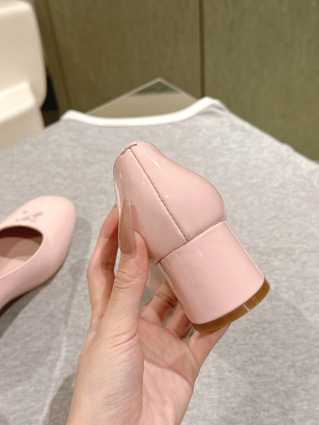 SWING HIGH PUMP 55 MM IN PALE PINK PATENT CALFSKIN