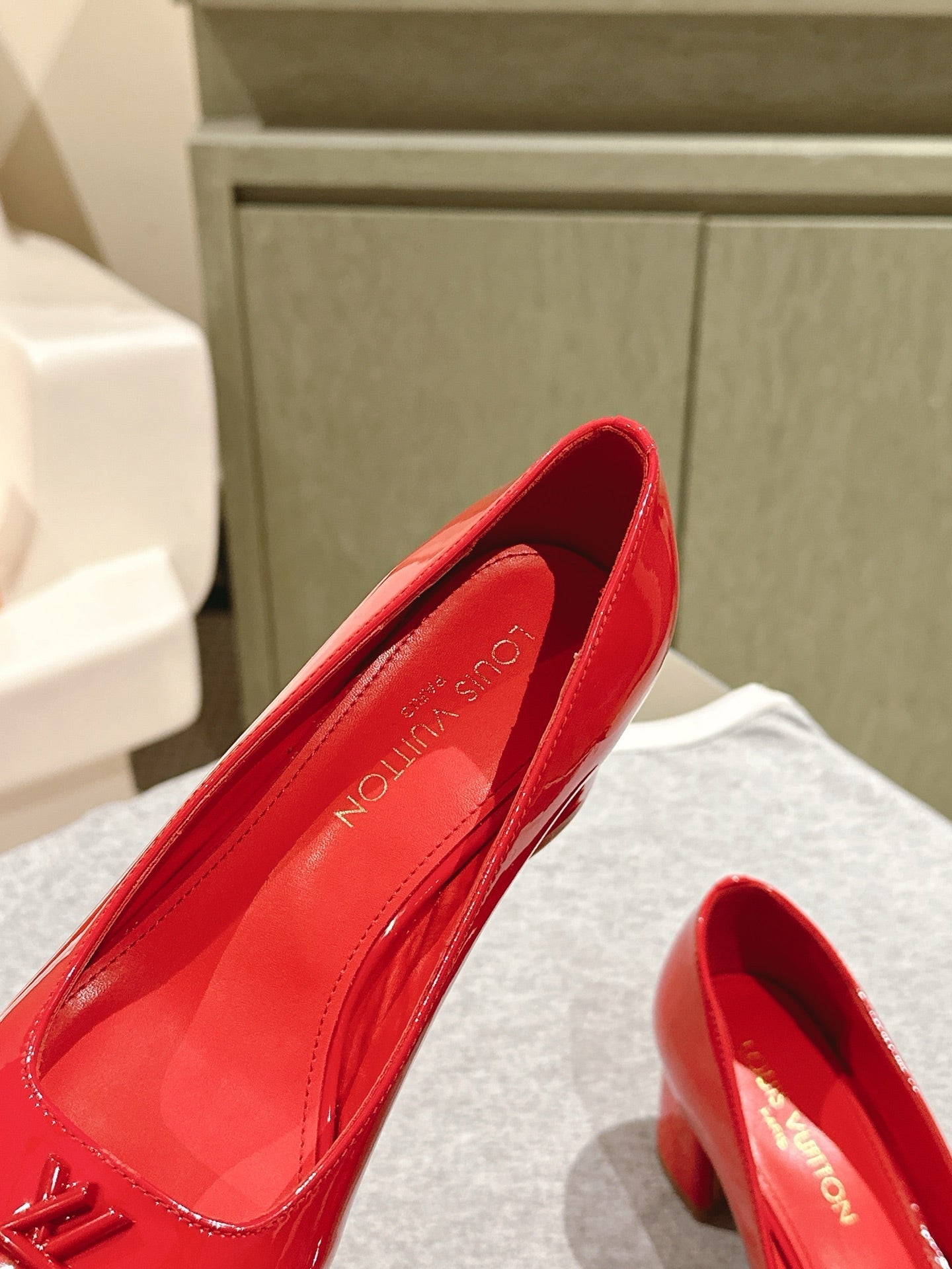 SWING HIGH PUMP 55 MM IN CRIMSON RED PATENT CALFSKIN