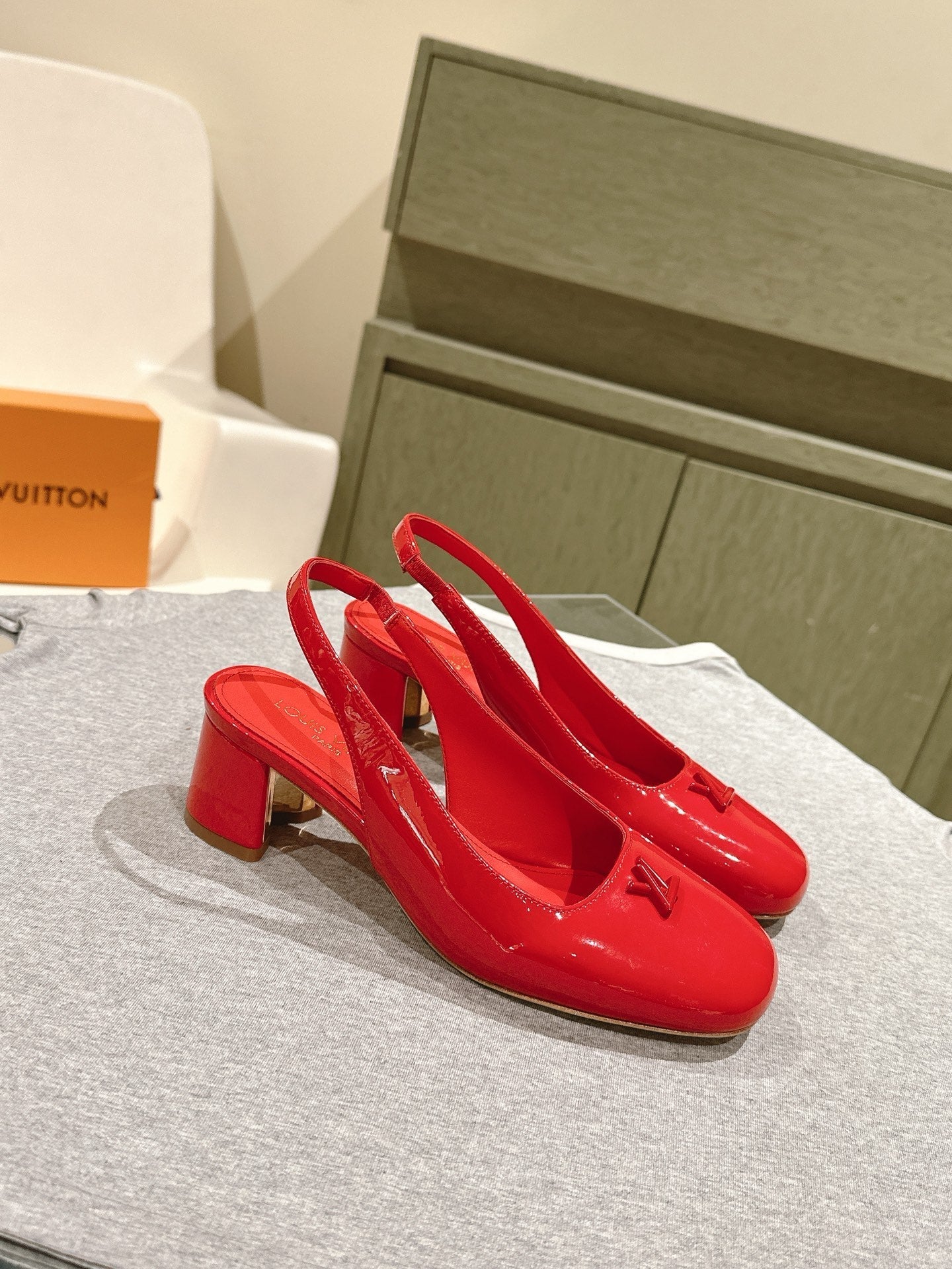 SWING SLINGBACK PUMP 55 MM IN CRIMSON RED CALFSKIN