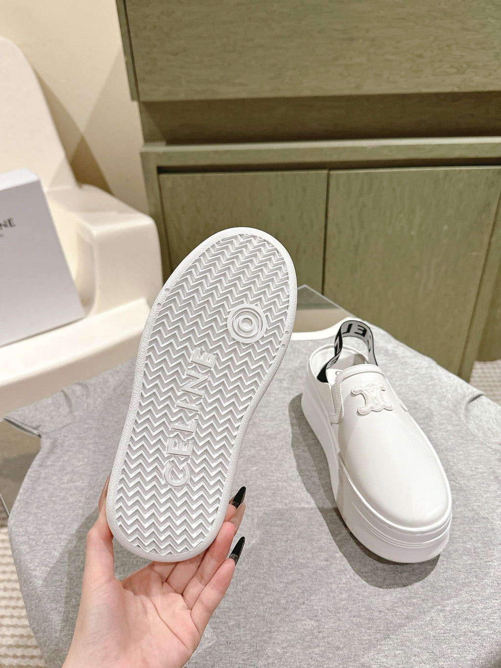 THICK-SOLED ELASTIC BACKLESS SHOES WHITE SHINY CALFSKIN