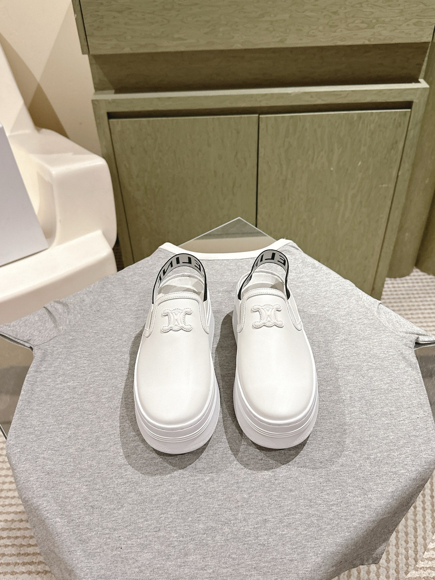 THICK-SOLED ELASTIC BACKLESS SHOES WHITE SHINY CALFSKIN