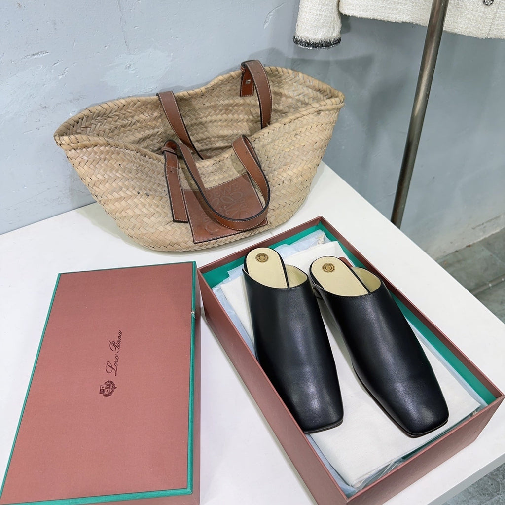 FLAT BUBBLE IN BLACK LAMBSKIN