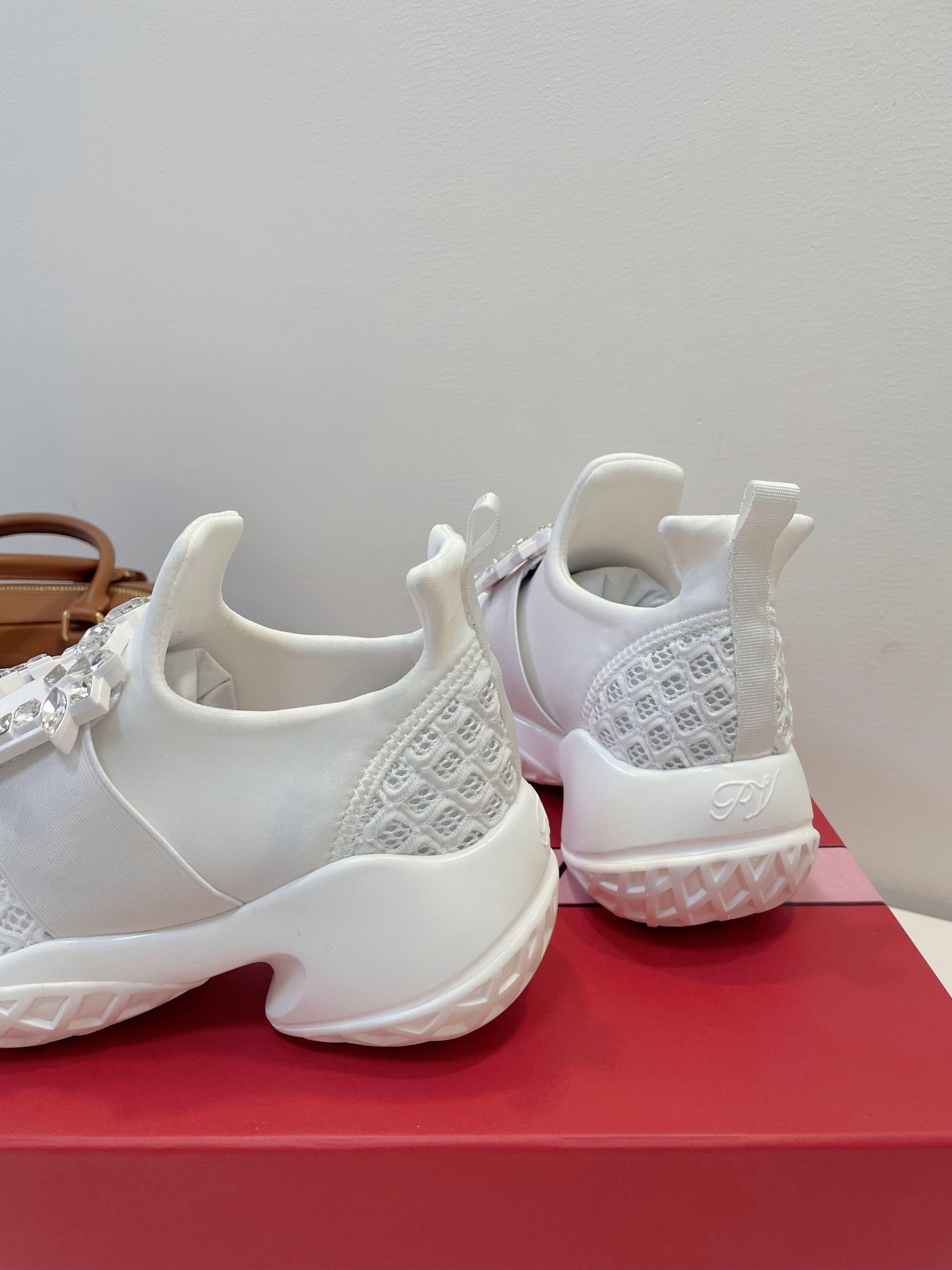 VIV' RUN SNEAKERS IN WHITE TECHNICAL FABRICS TRASS BUCKLE