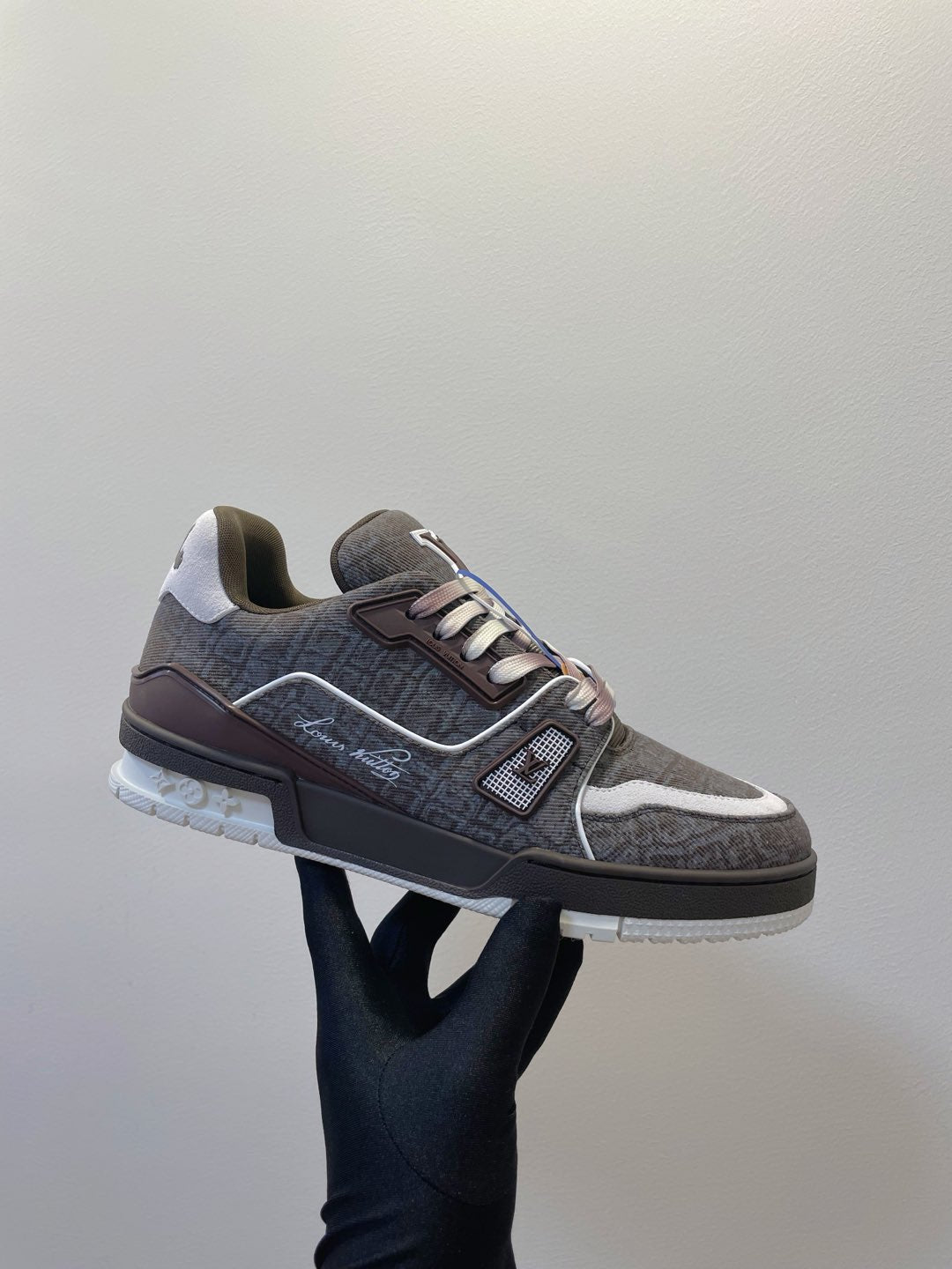 TRAINER SNEAKER IN WOOD BROWN MONOGRAM DENIM FABRIC