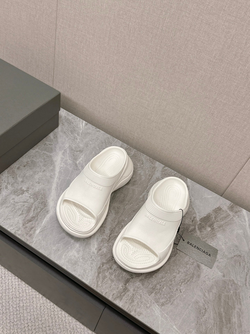 POOL CROCS SLIDE SANDAL IN WHITE RUBBER