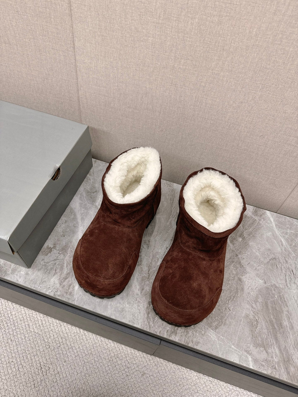 ALASKA BOOTIE IN CHOCOLATE SUEDE AND WOOL LINING