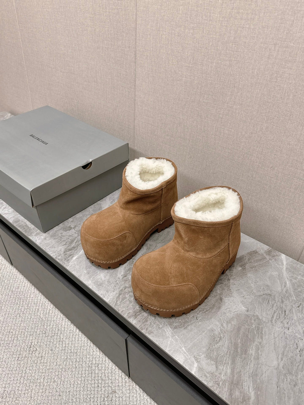 ALASKA BOOTIE IN CIDER BROWN SUEDE AND WOOL LINING