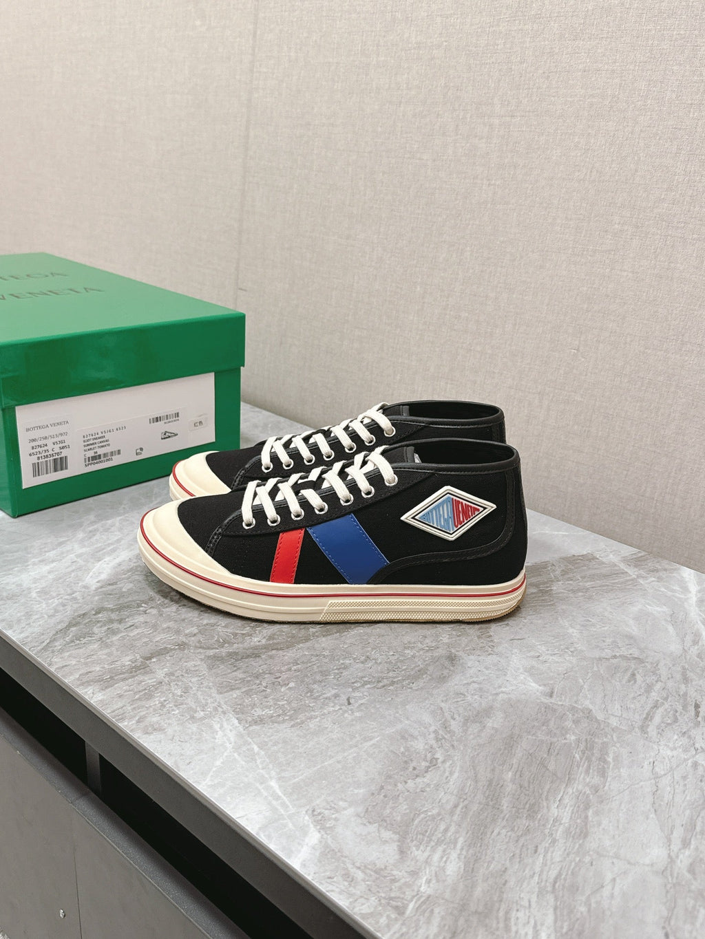 ELIOT SNEAKER IN BLACK MIX BLUE AND RED CANVAS AND CALFSKIN
