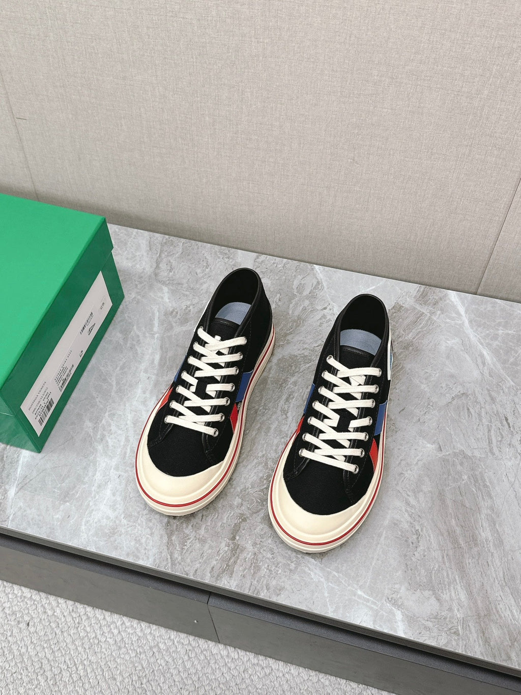 ELIOT SNEAKER IN BLACK MIX BLUE AND RED CANVAS AND CALFSKIN