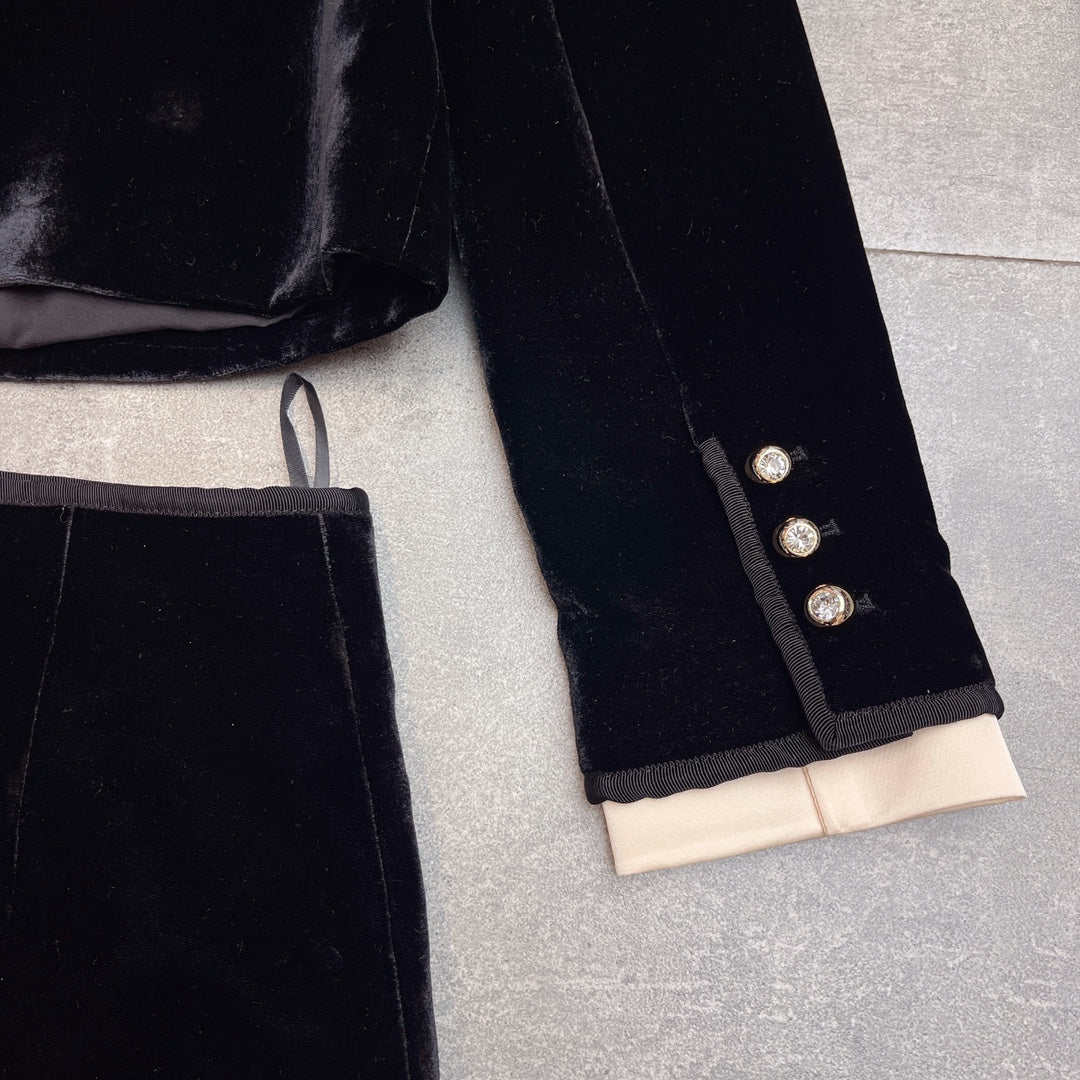 MIUMIU TOP AND SKIRT SET STYLE 775