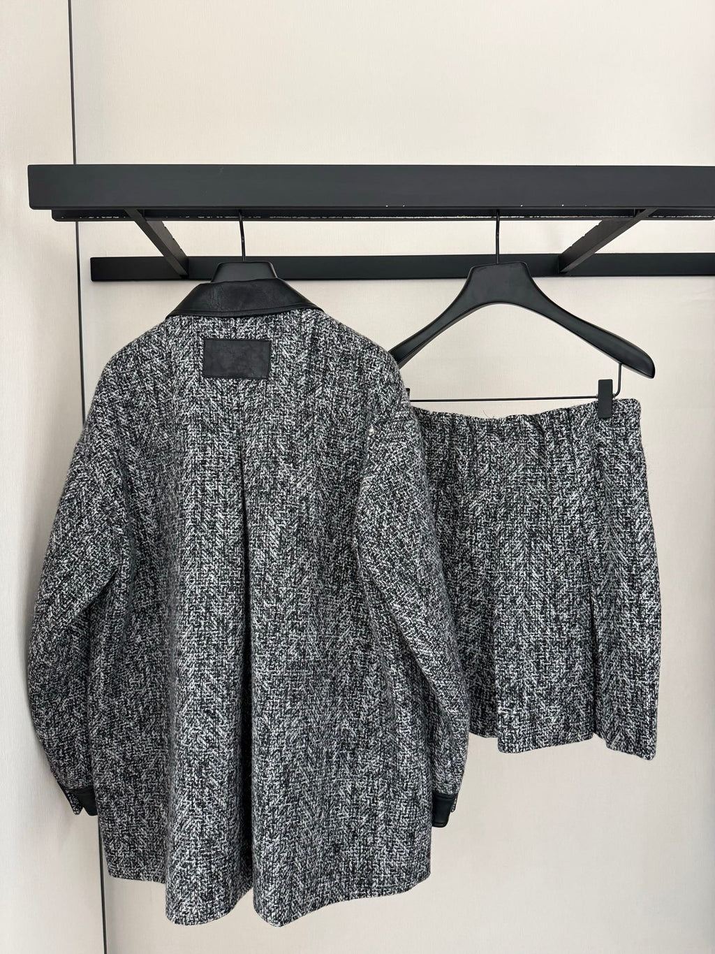 PRADA 25S BLAZER SET 571