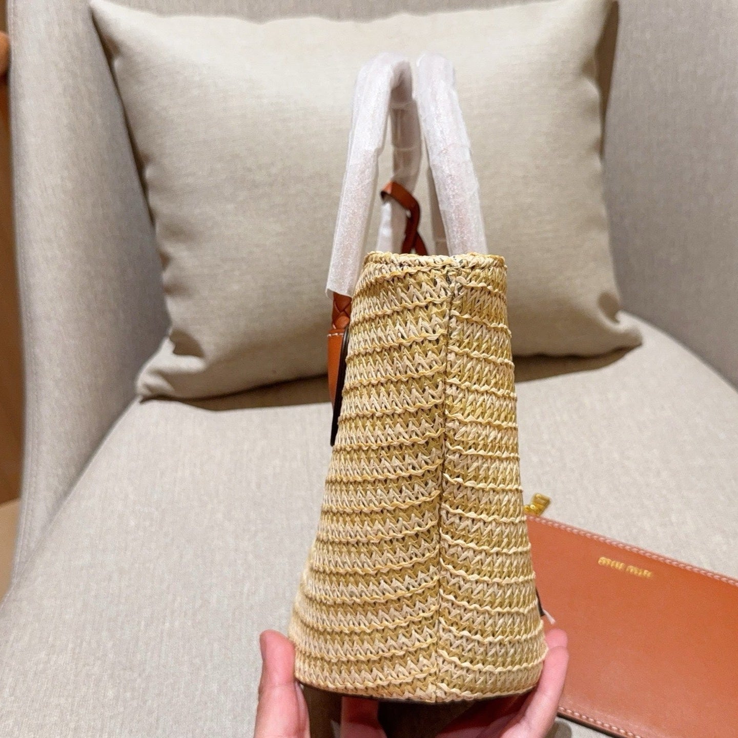 PALMETTO TOTE BAG 18 IN BEIGE WOVEN RAFFIA BROWN CALFSKIN TRIM