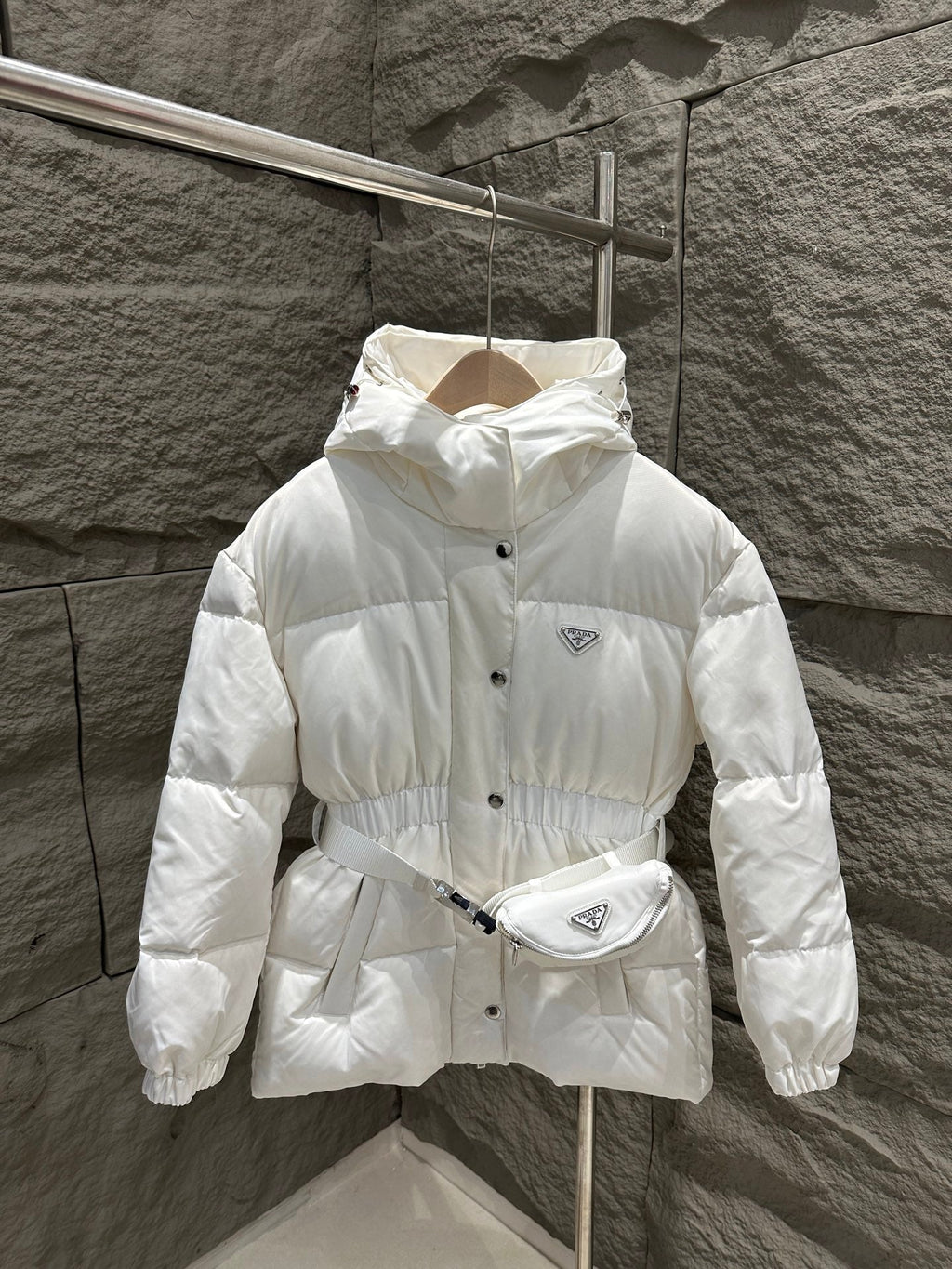 PRADA 25S PUFFER JACKET 402