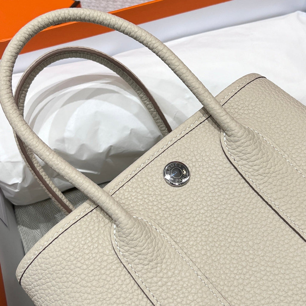 GARDEN PARTY 23CM IN OFF WHITE CALFSKIN