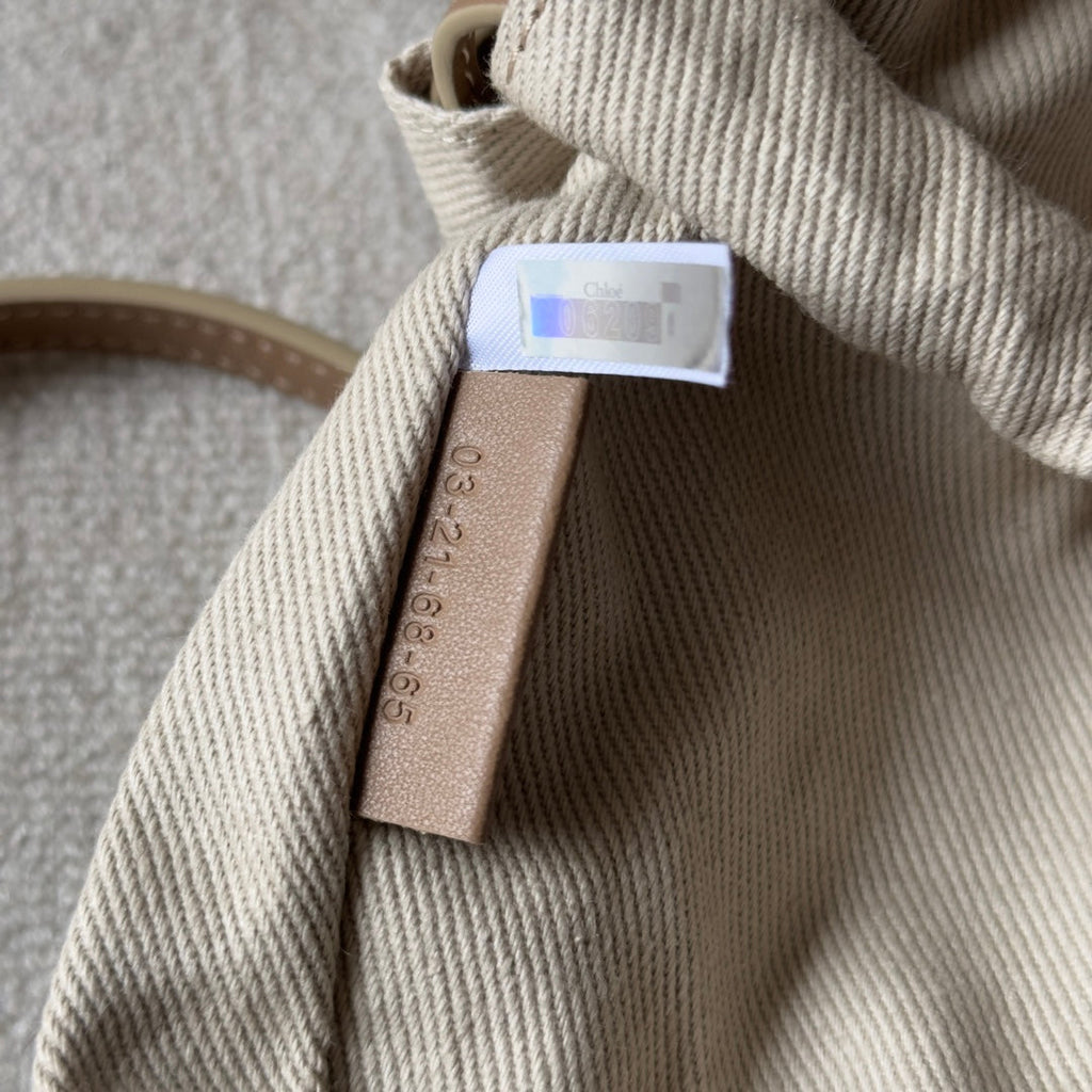 SMALL WOODY BASKET 17 IN NATURAL FIBERS BLUSHY BEIGE WEBBING BROWN CALFSKIN