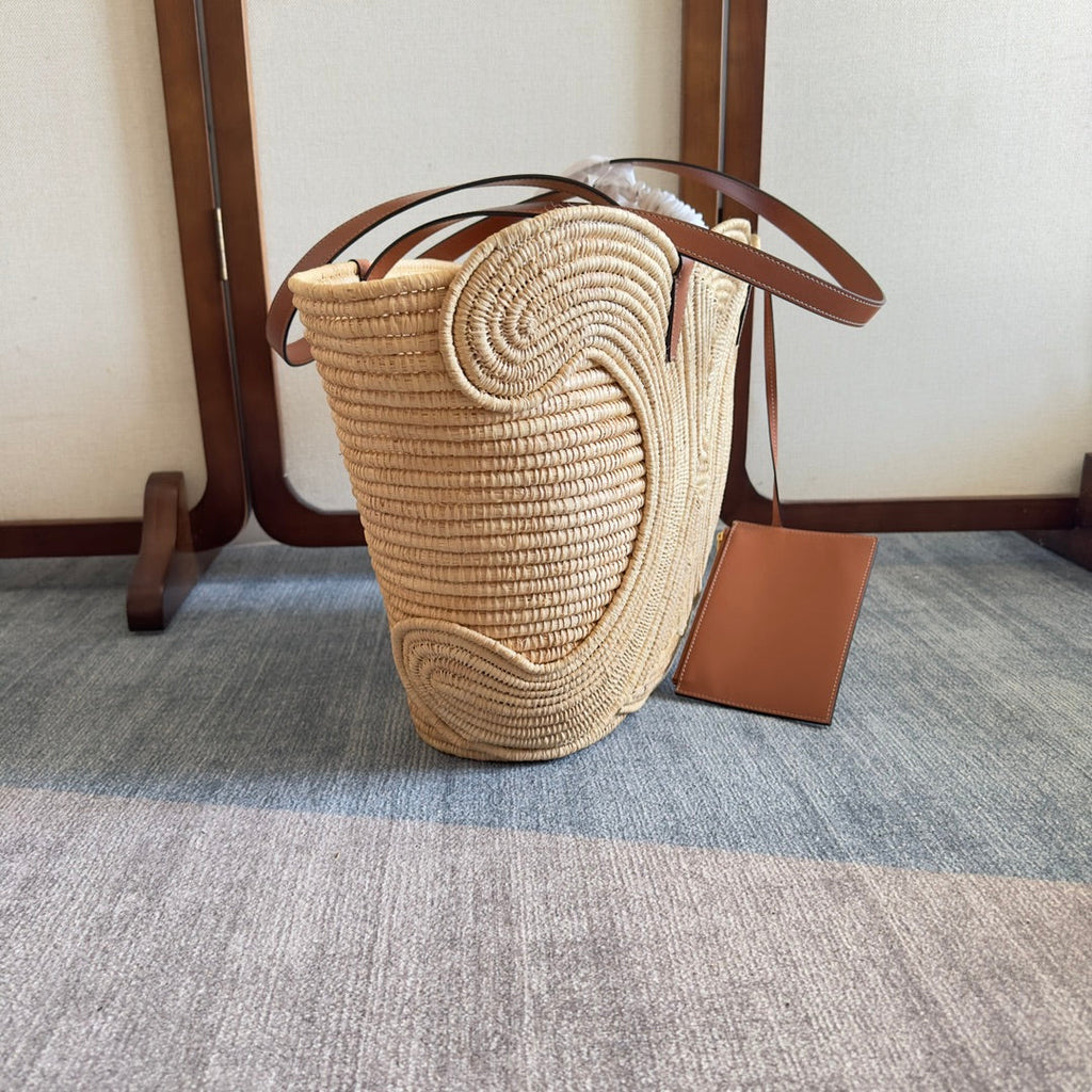CLASSIC PANIER MEDIUM BRAIDED TRIOMPHE 47 IN BEIGE RAFFIA AND CALFSKIN