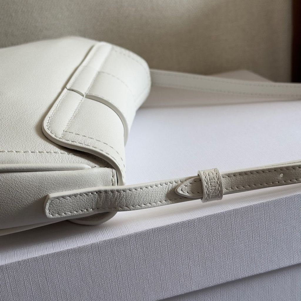 TEEN POLLY 29 IN WHITE CALFSKIN SILVER HARDWARE