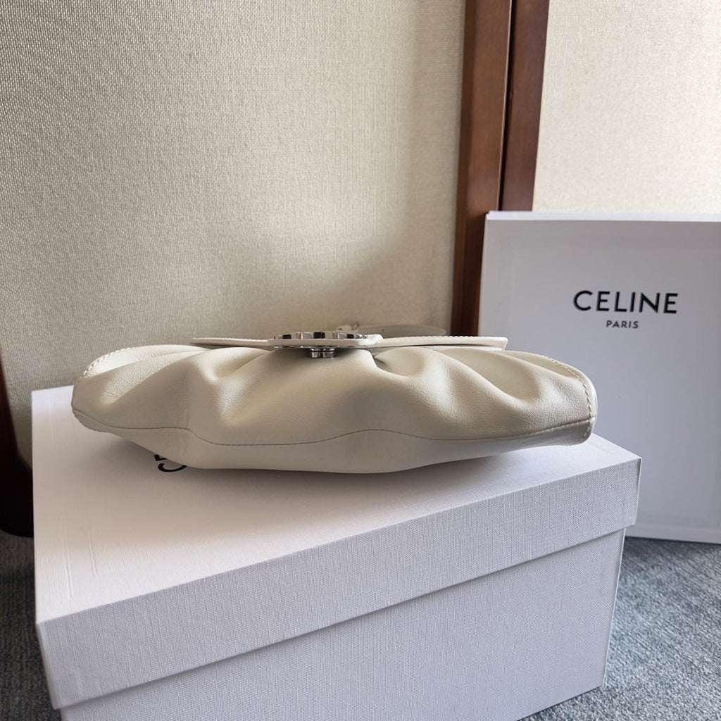 TEEN POLLY 29 IN WHITE CALFSKIN SILVER HARDWARE