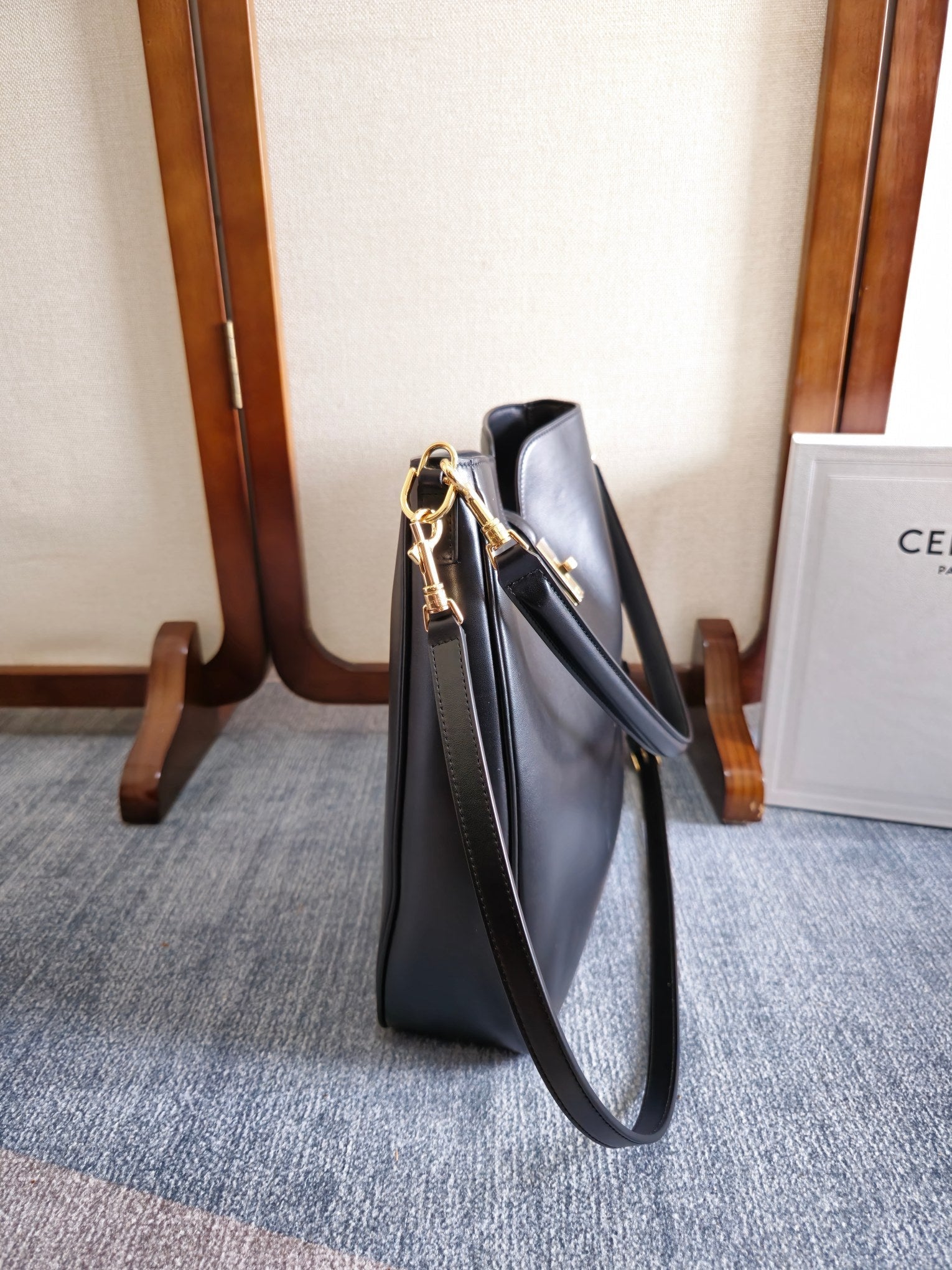 MEDIUM CAMILLE 16 SOFT BAG 36 BLACK IN SMOOTH CALFSKIN