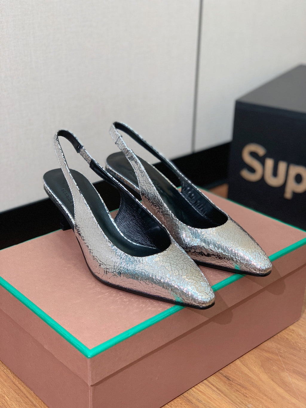 LP POINTED TOE MID-HEEL SLINGBACK SILVER CALFSKIN