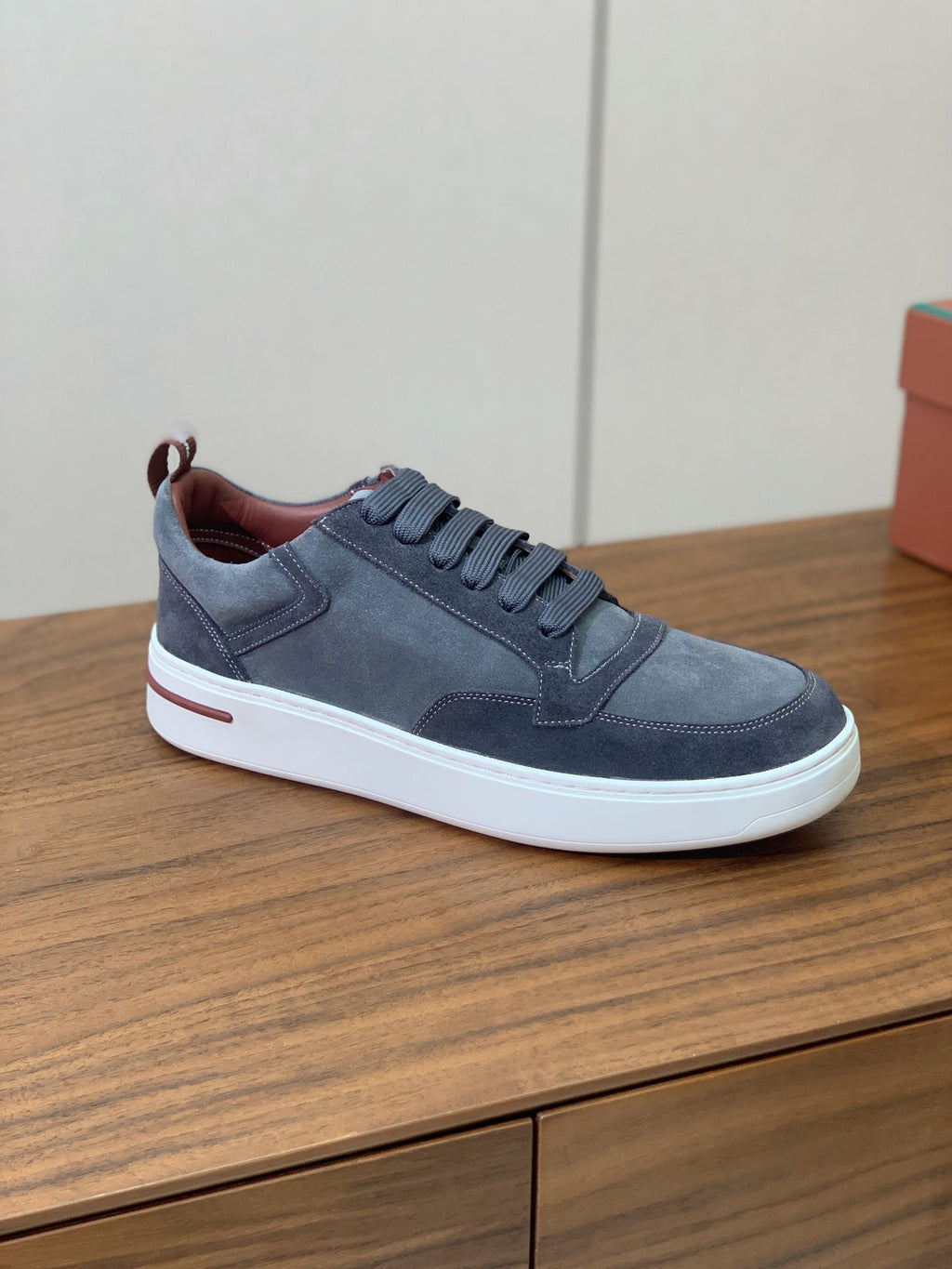 LP NEWPORT WALK SNEAKERS GRAY SUEDE