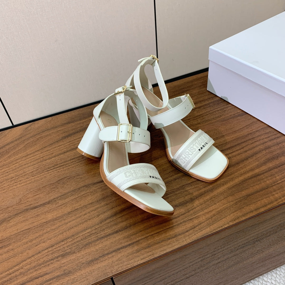 THREE-STRAP HIGH-HEELED EMBROIDERED SANDALS WHITE