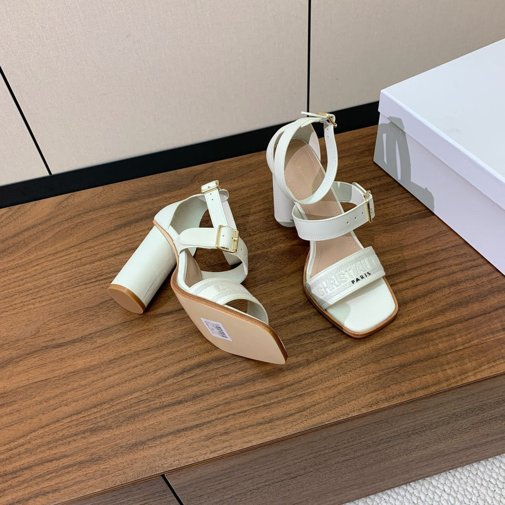 THREE-STRAP HIGH-HEELED EMBROIDERED SANDALS WHITE