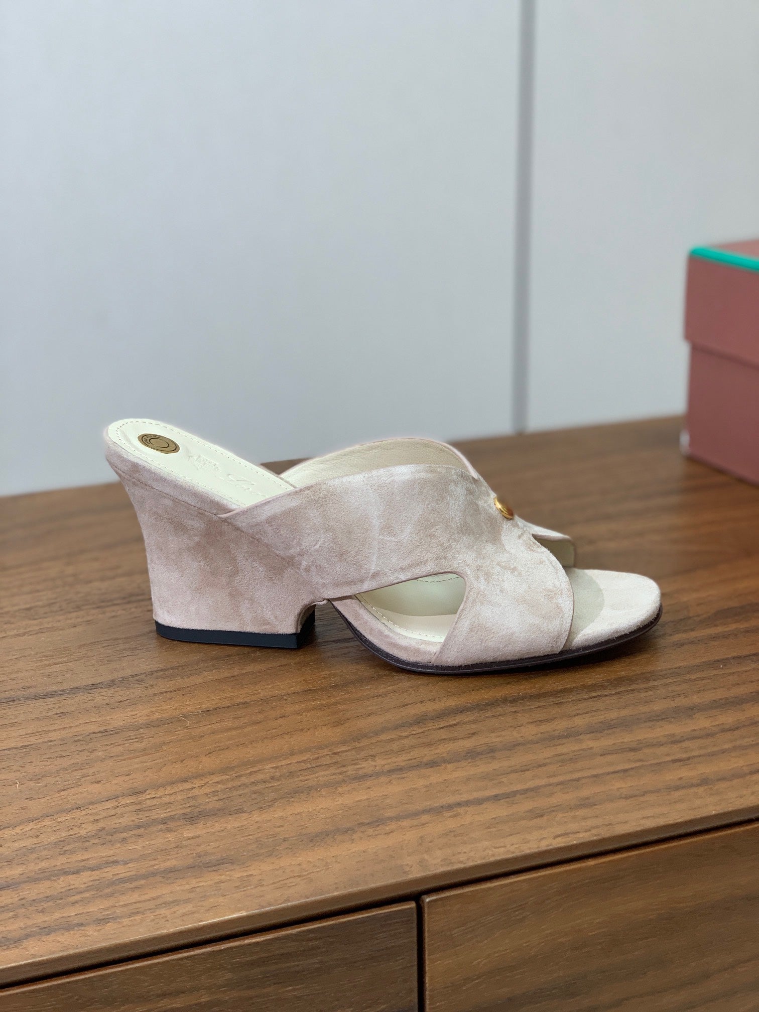 HIGH HEELS 85 MM IN LIGHT PINK SUEDE