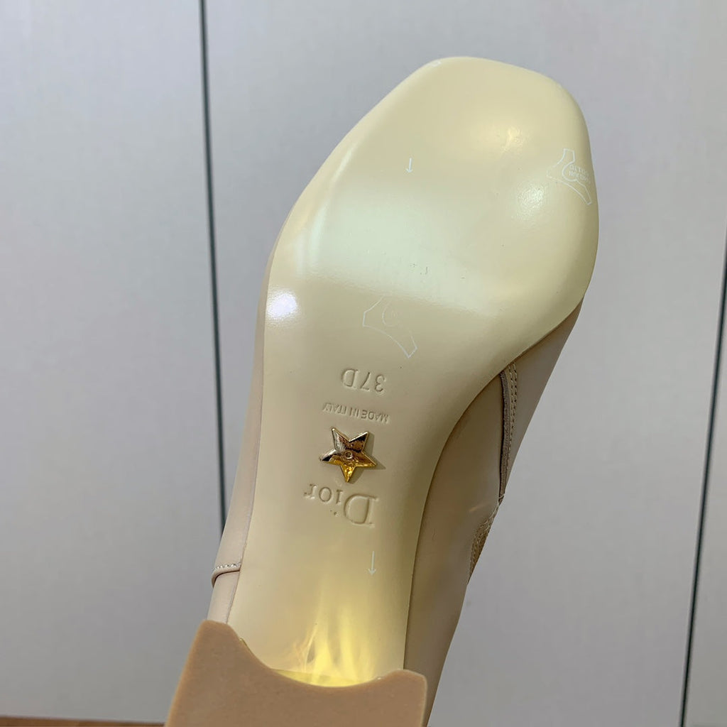 DIOR 25S KNEE-HIGH BOOTS 80 MM IN BEIGE CALFSKIN WITH GOLD HARDWARE