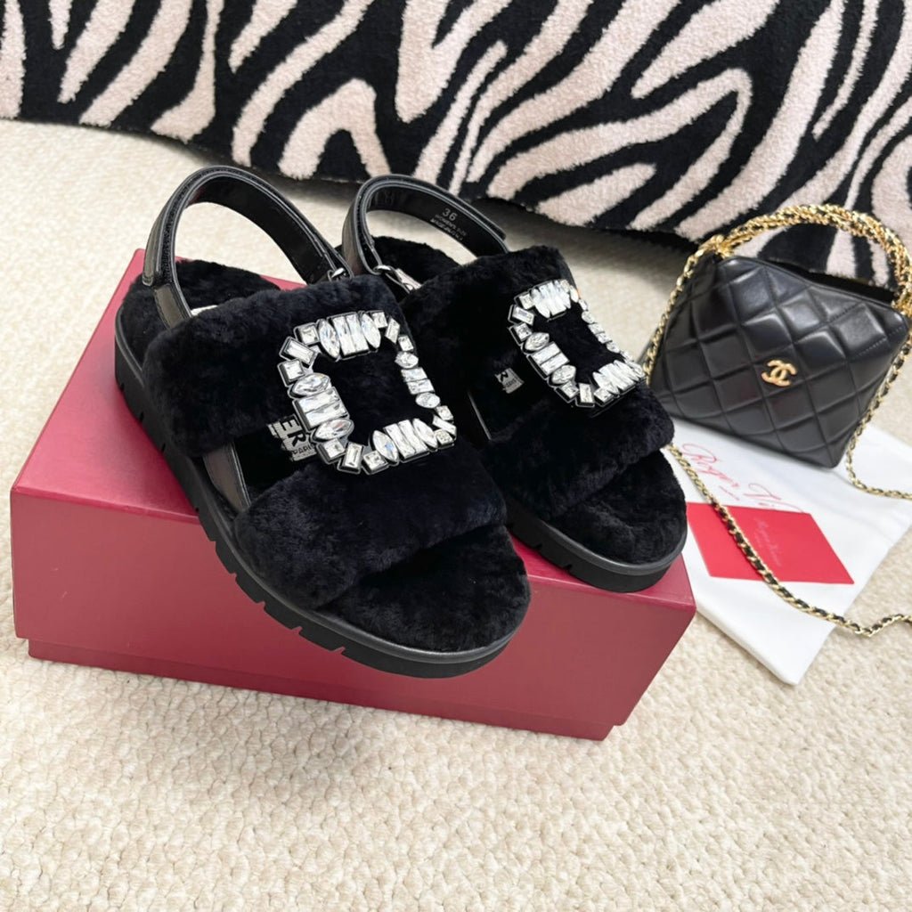 VIV' WINTER FUR STRASS BUCKLE SANDALS IN BLACK SHEEPSKIN