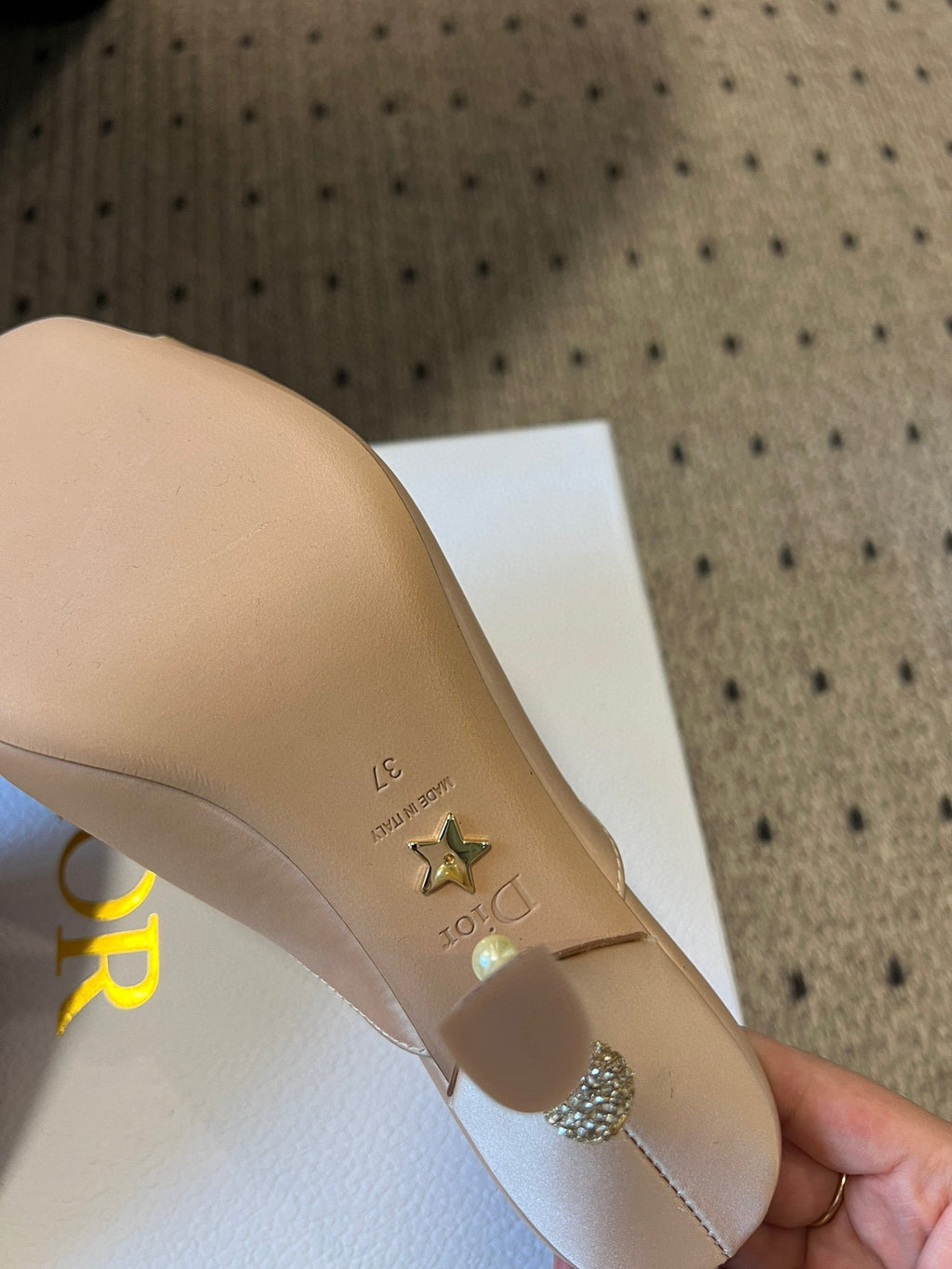 CD TRIBALES PUMPS IN BEIGE SATIN AND CALFSKIN