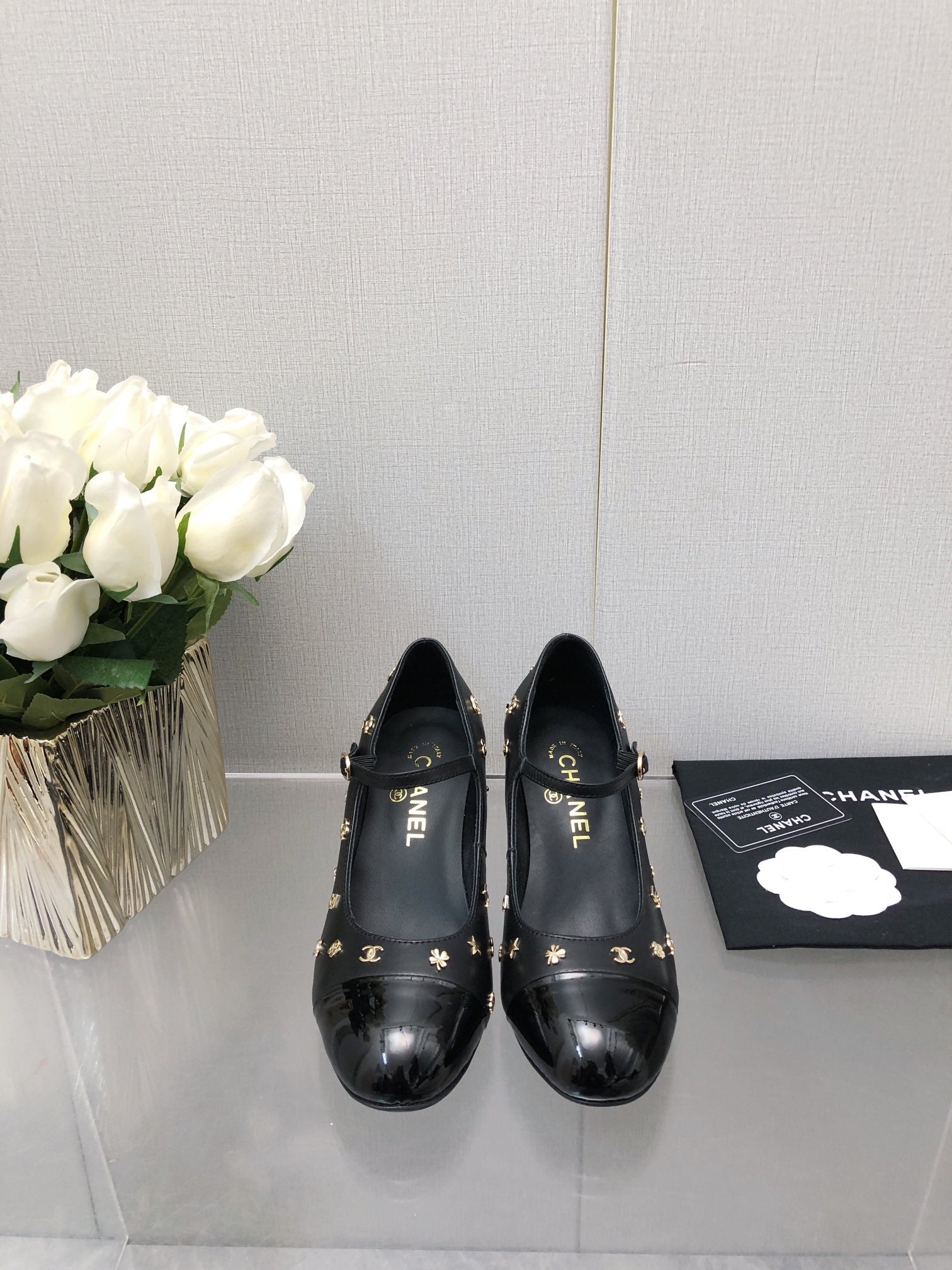 MARY JANE BLACK LAMBSKIN ATTACH METAL