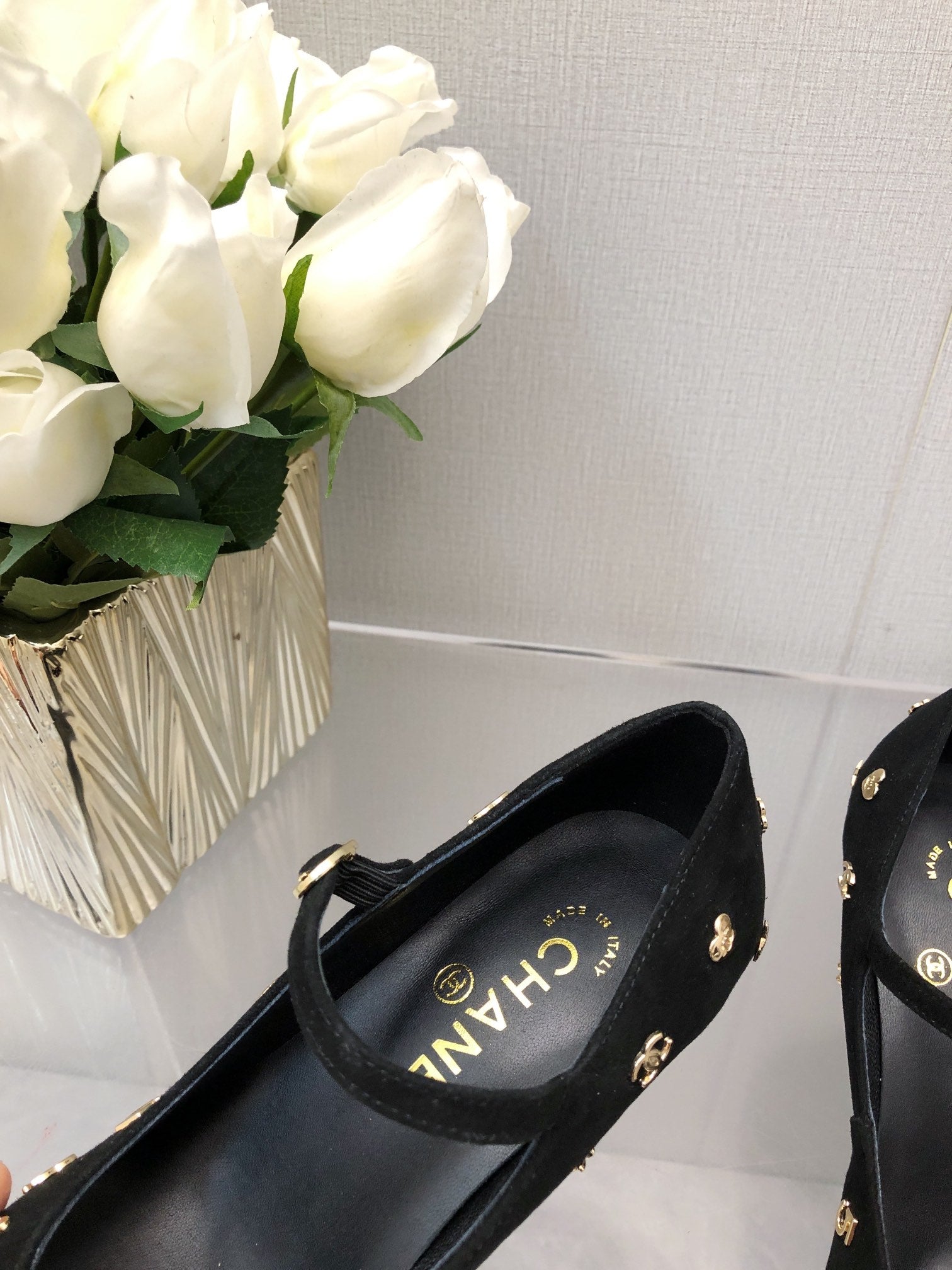 MARY JANE BLACK SUEDE AND LAMBSKIN ATTACH METAL