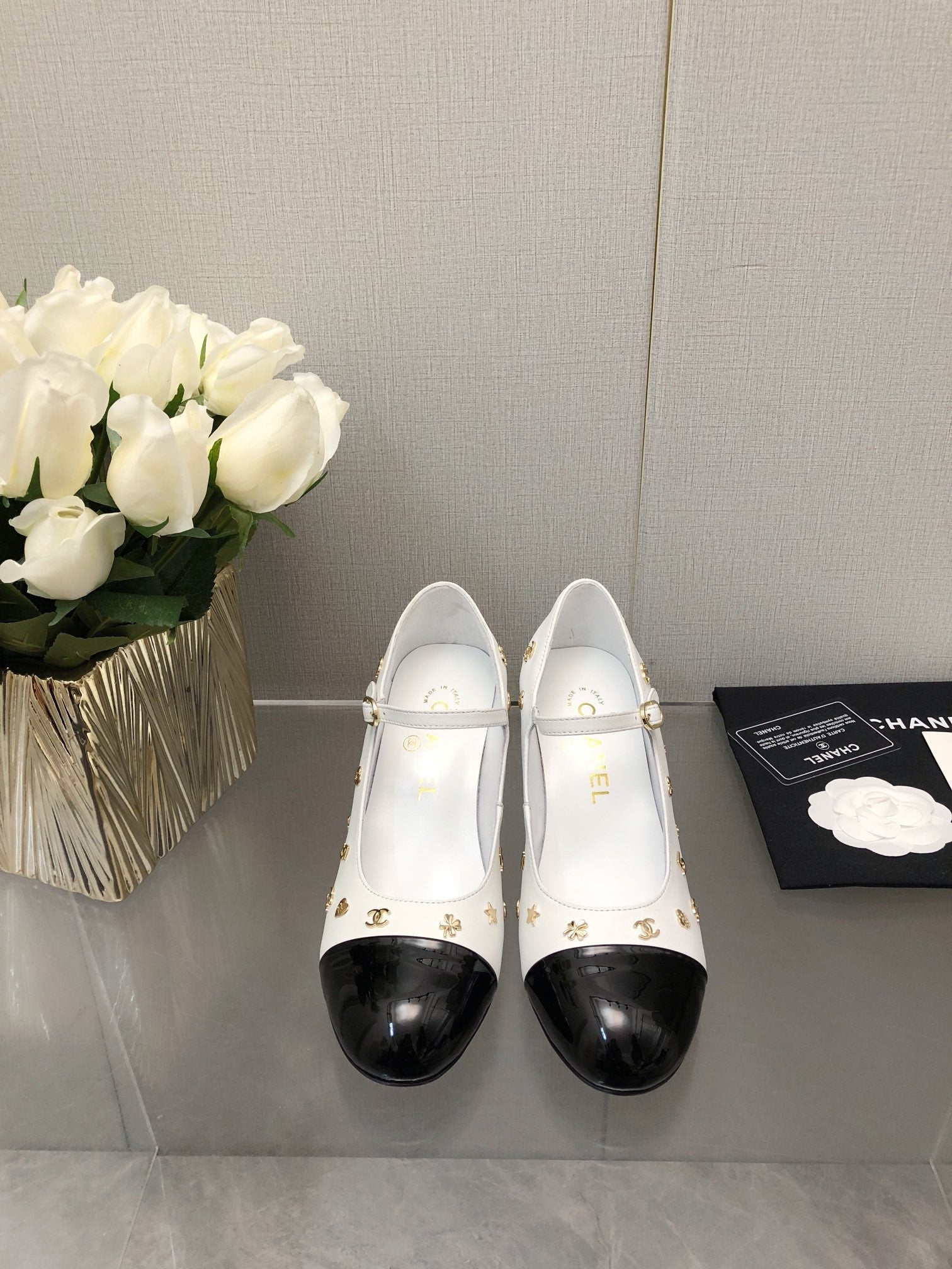 MARY JANE WHITE MIX BLACK LAMBSKIN ATTACH METAL