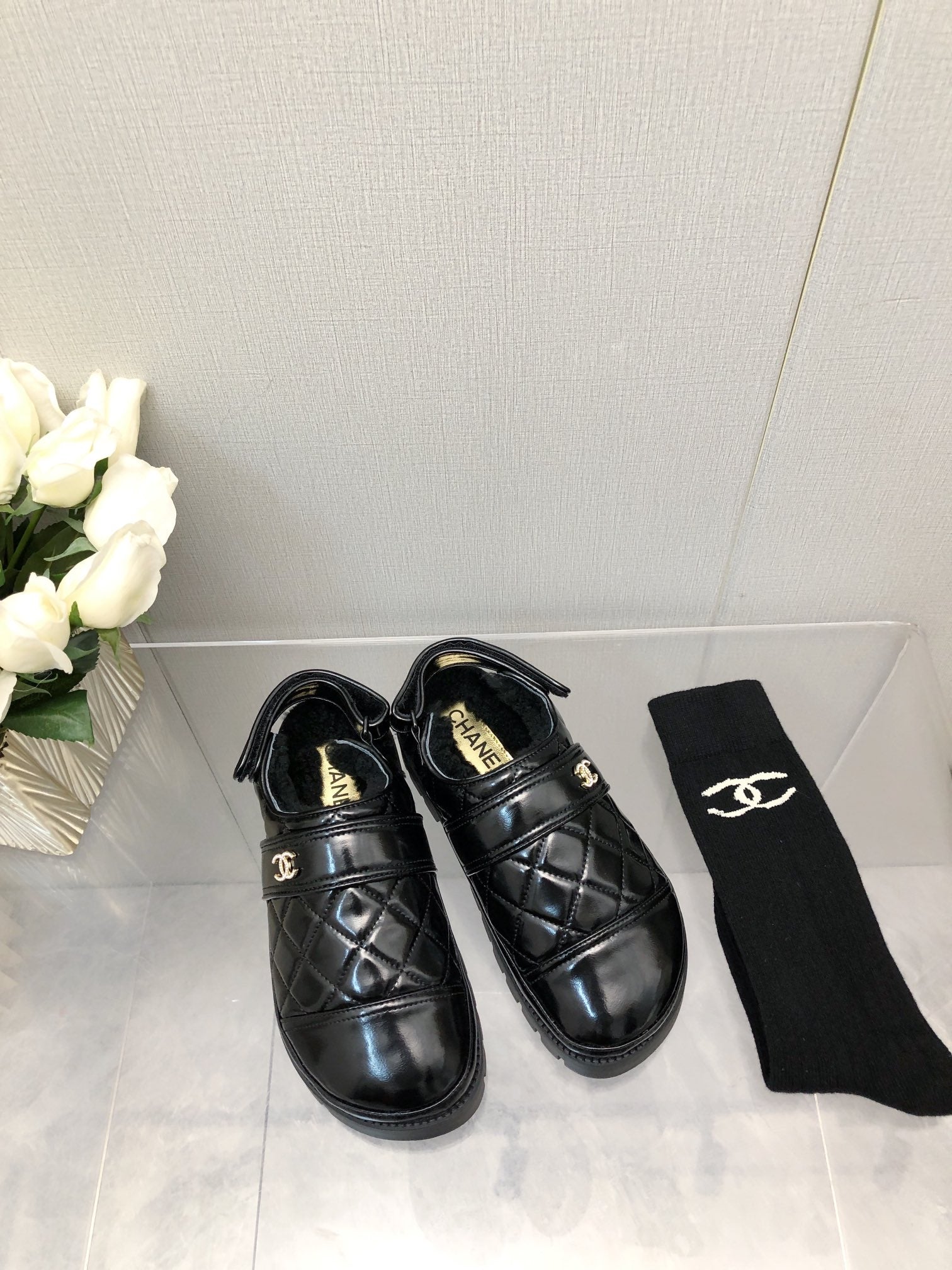 CHUNKY PLATFORM SHEARLING SLIPPER BLACK LAMBSKIN