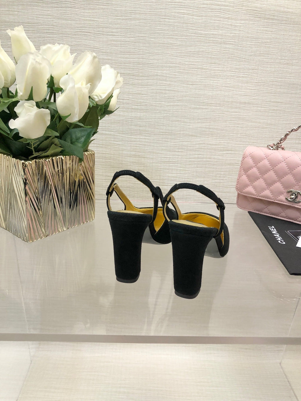 HIGH SLINGBACKS IN BLACK SUEDE AND GOLDEN LAMBSKIN