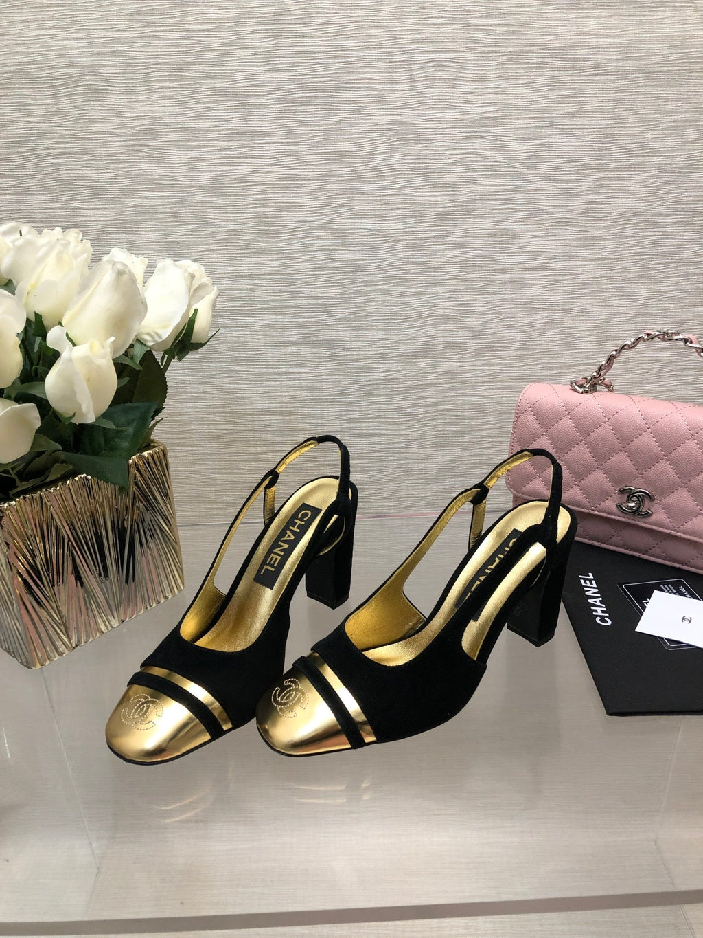 HIGH SLINGBACKS IN BLACK SUEDE AND GOLDEN LAMBSKIN
