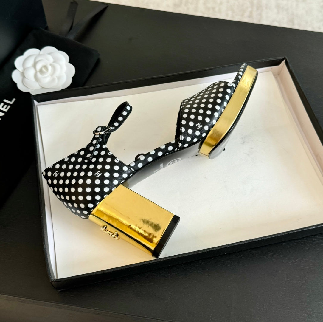 Platform Peep-Toe Sandals Black/White Caro Lambskin