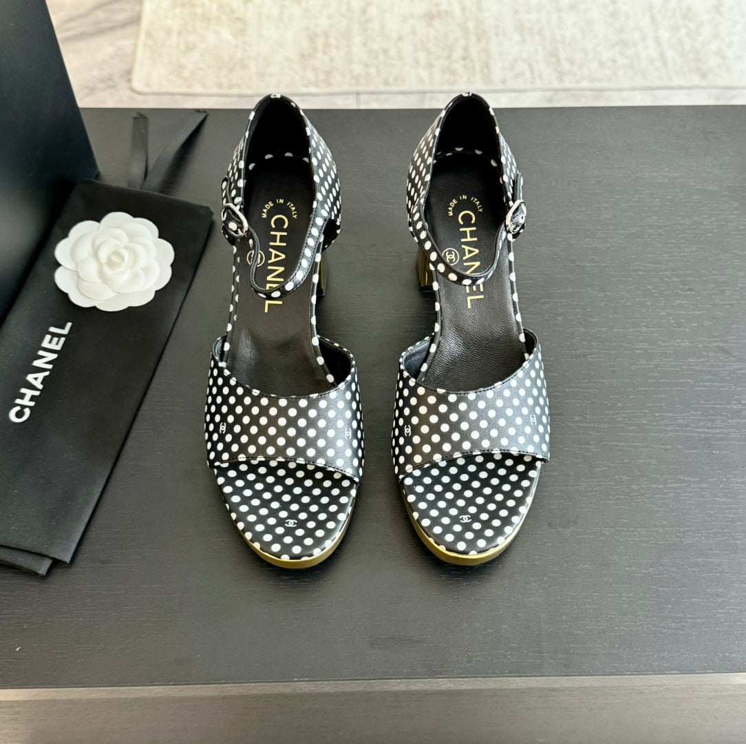 Platform Peep-Toe Sandals Black/White Caro Lambskin