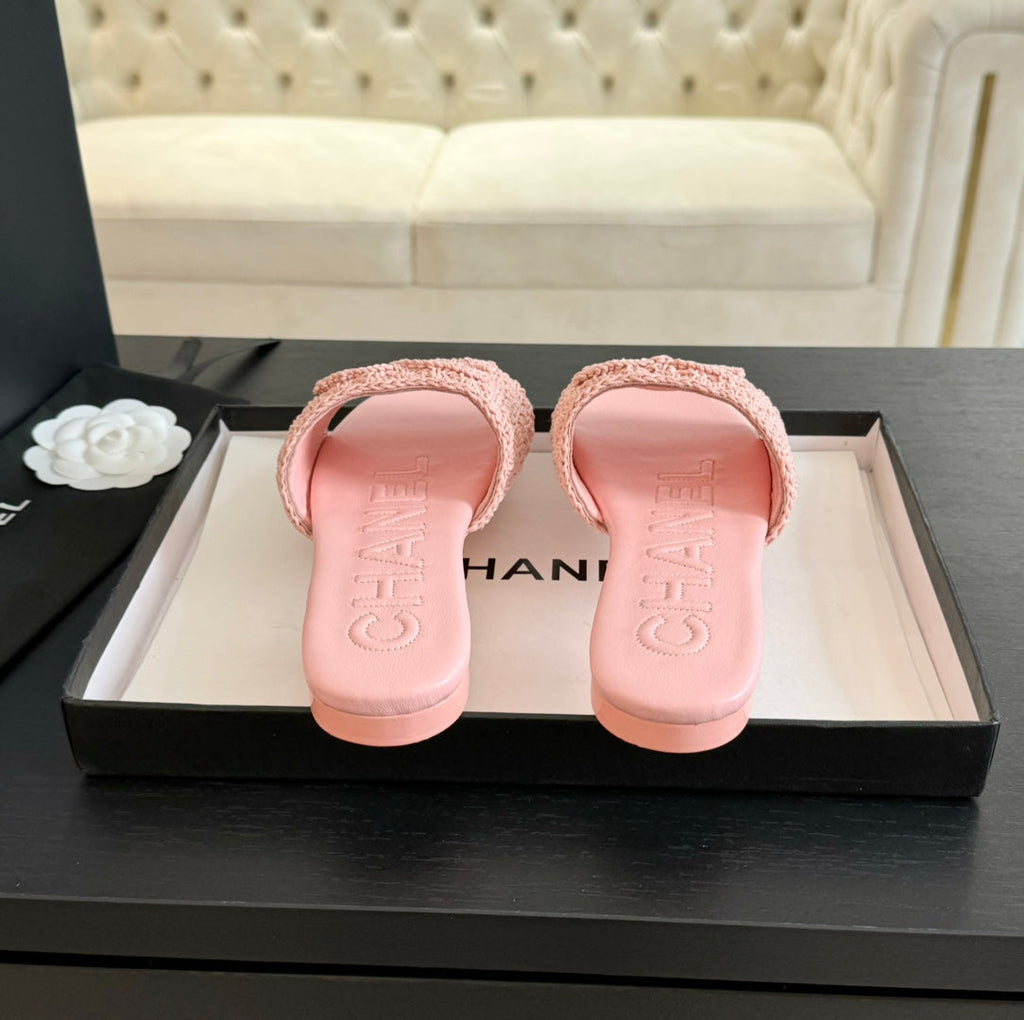 Slippers Light Pink Lambskin
