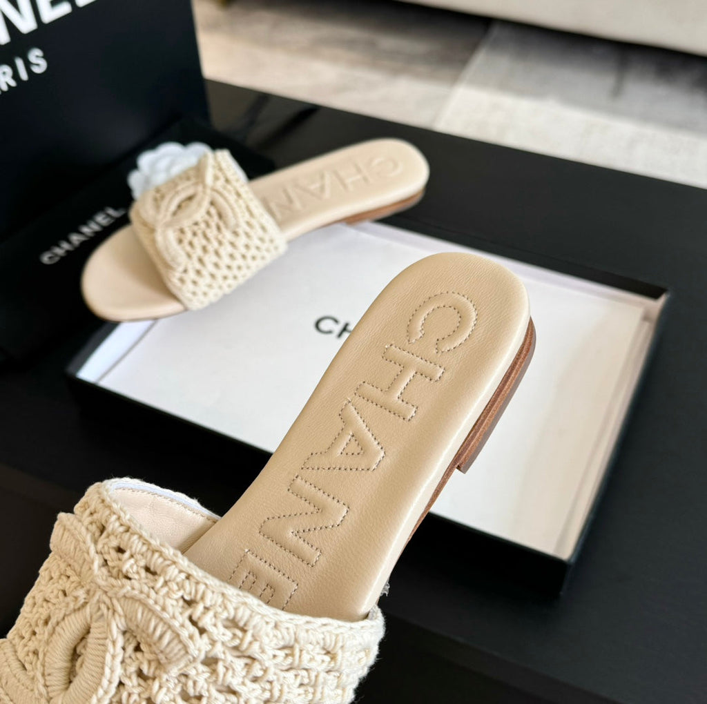 Slippers Beige Cream Lambskin